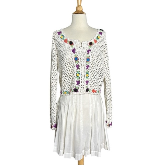 Vintage Hand Knit 3D Floral Crocheted Cardigan Cropped Bohemian Girly Size Large - Picture 2 of 16